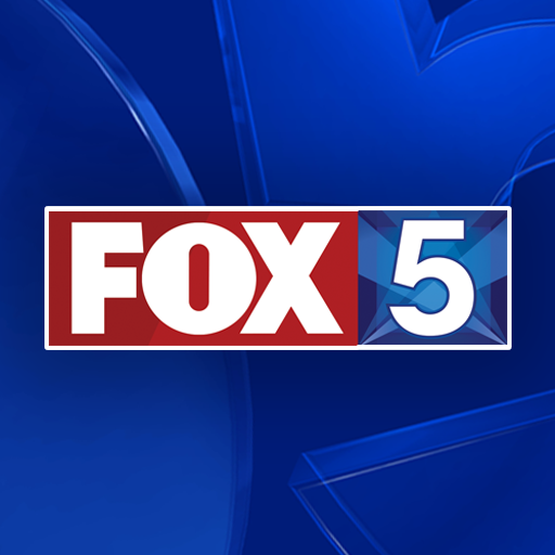 Cobby Brzeski and Her Vintage Girl in a Modern World band perform on the San Diego Morning News on KUSI Fox5 San Diego